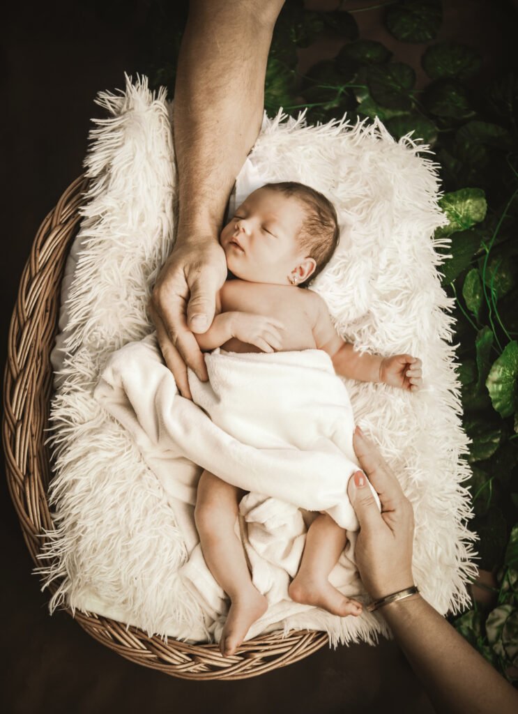 Újszülött fotózás Gyöngyös, Budapest, Heves megye.