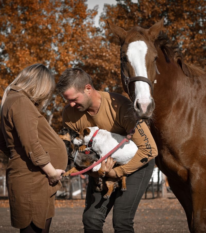 Kismama iskolai fotózás Gyöngyös, Budapest, Heves megye