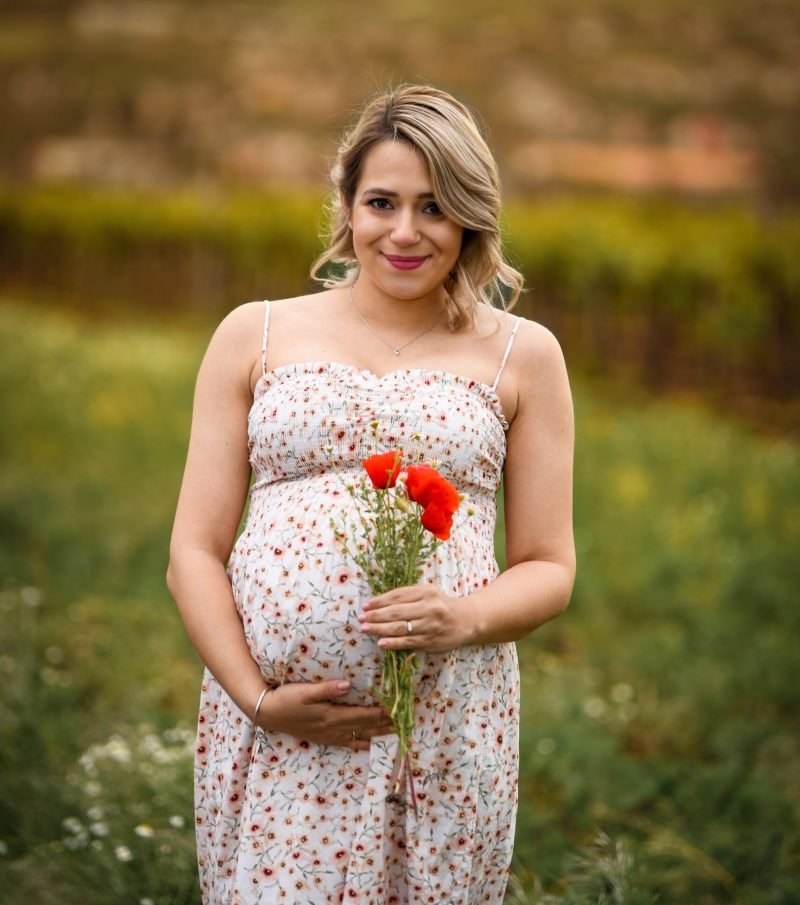 Kismama iskolai fotózás Gyöngyös, Budapest, Heves megye