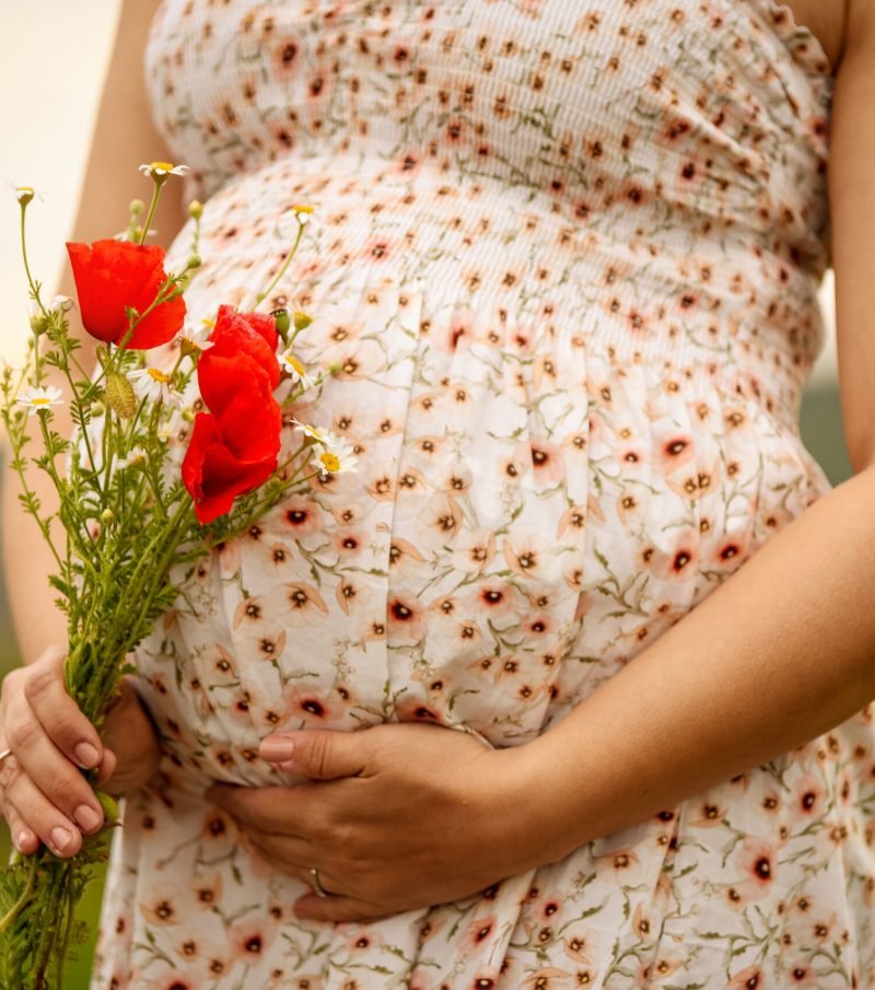 Kismama iskolai fotózás Gyöngyös, Budapest, Heves megye