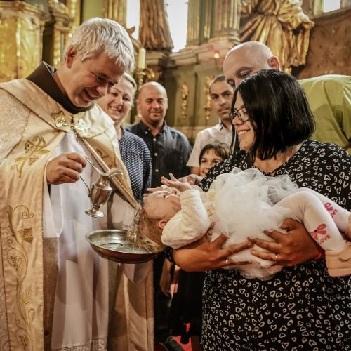 Keresztelő fotózás Heves megye, Gyöngyös, Budapest.